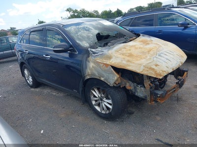 5XYPGDA5XKG****** · 2019 KIA SORENTO 3.3L LX