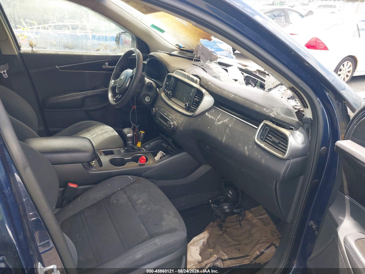 2019 KIA SORENTO 3.3L LX · 5/11
