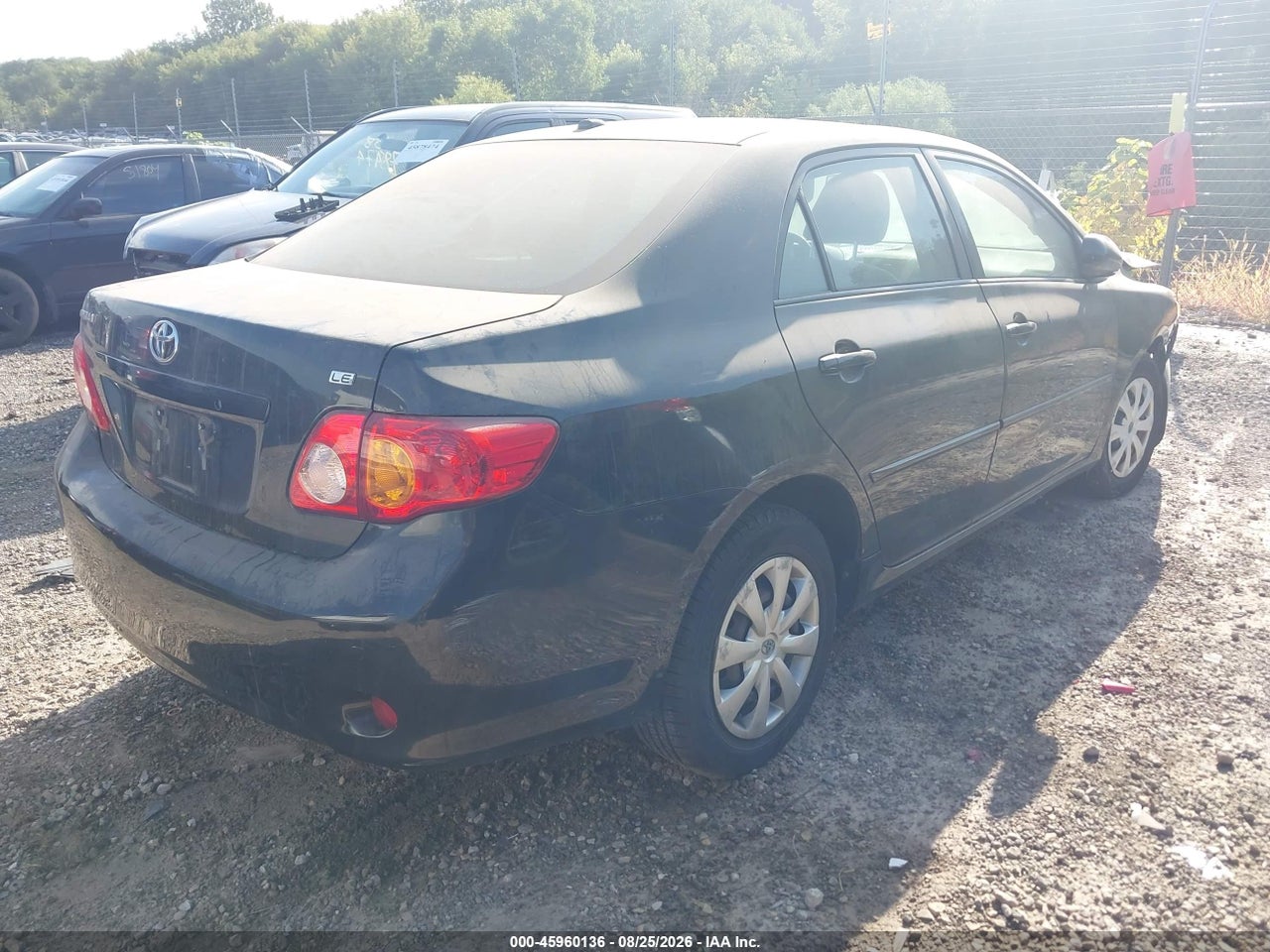 2010 TOYOTA COROLLA LE · 4/11
