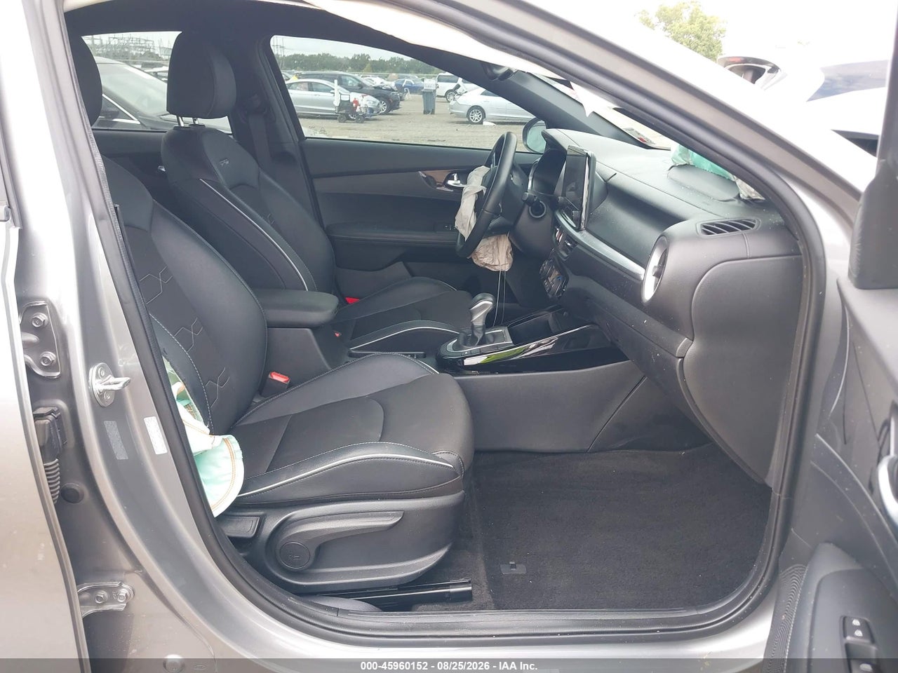 2024 KIA FORTE GT-LINE · 5/11