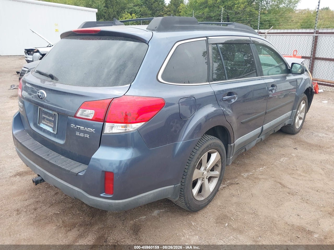 2013 SUBARU OUTBACK 3.6R LIMITED · 4/11
