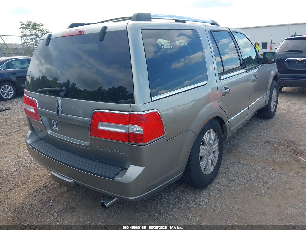 2009 LINCOLN NAVIGATOR · 4/11