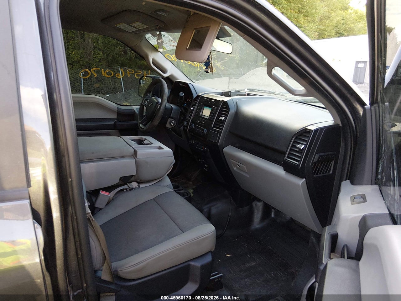 2015 FORD F-150 XL · 5/11