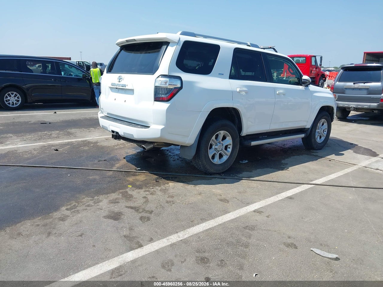 2016 TOYOTA 4RUNNER SR5 PREMIUM · 4/11