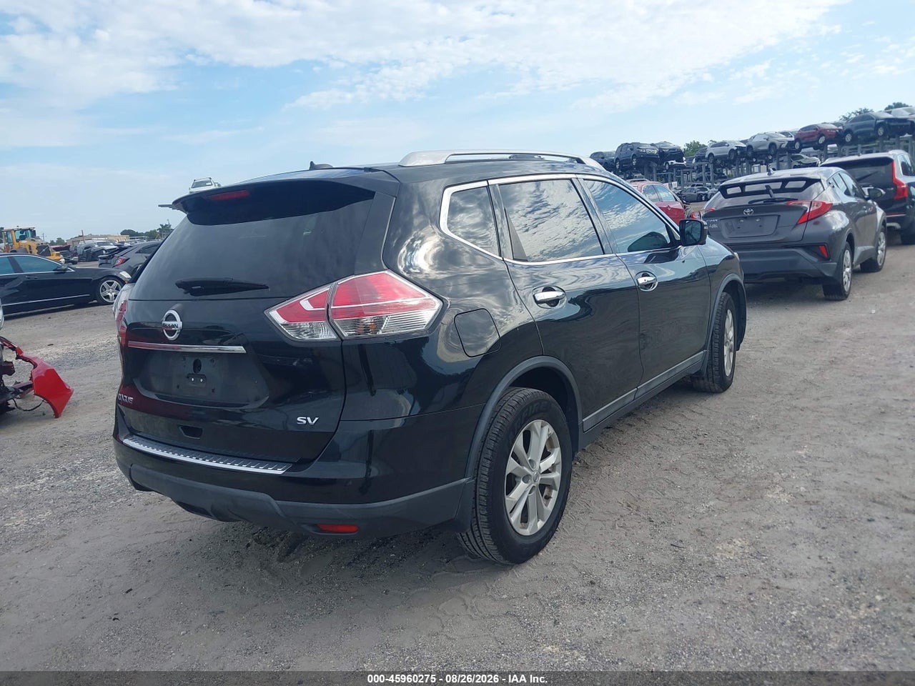 2016 NISSAN ROGUE SV · 4/11