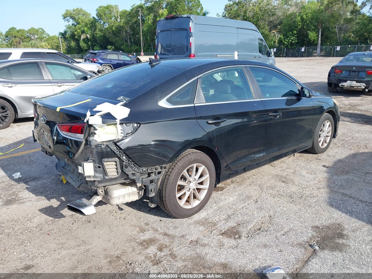 2018 HYUNDAI SONATA SE · 4/11