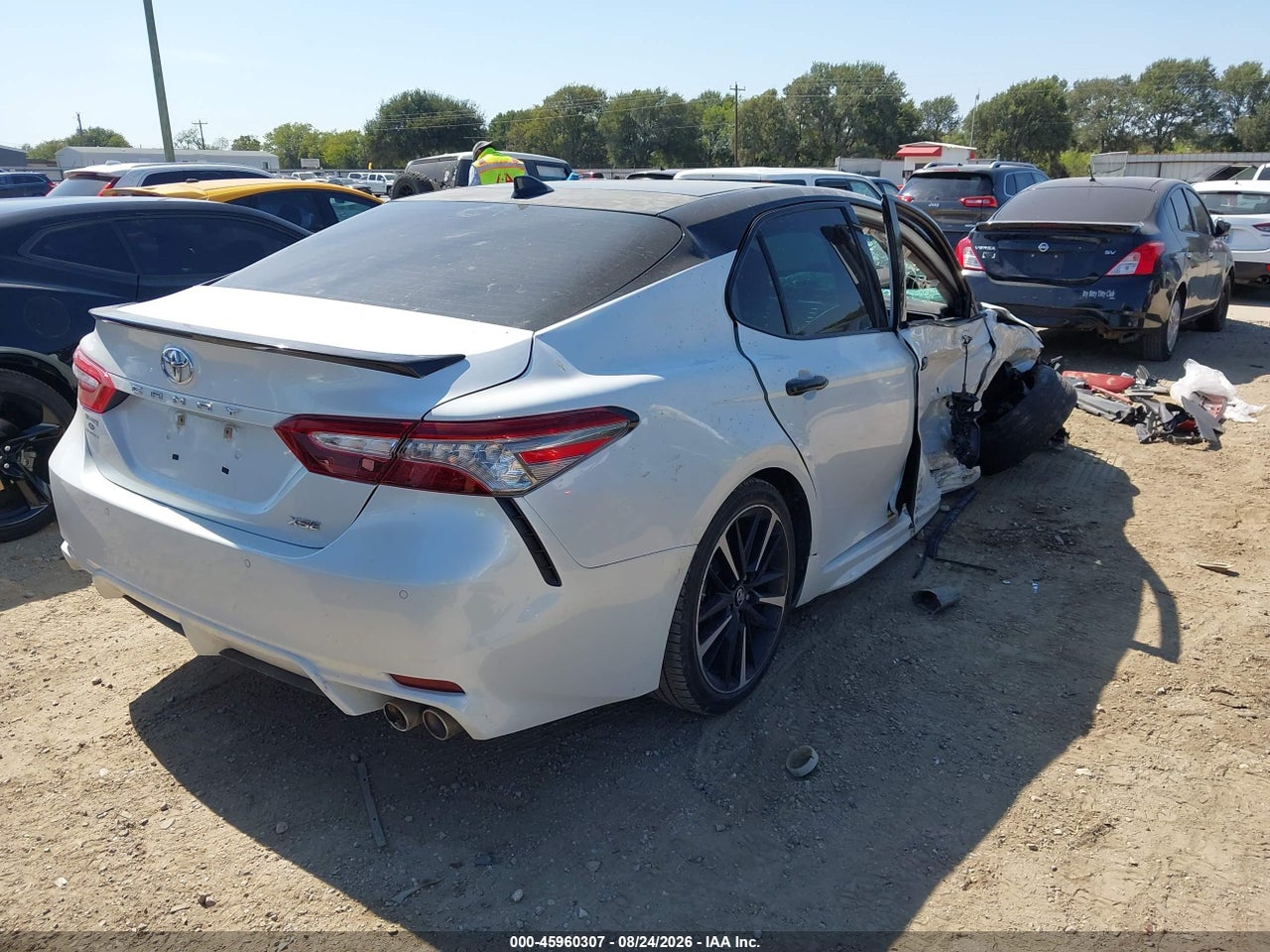 2018 TOYOTA CAMRY XSE · 4/10