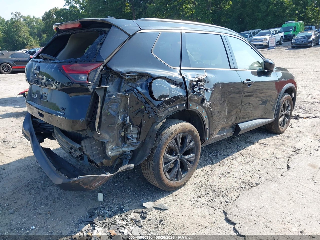 2023 NISSAN ROGUE SV FWD · 4/11