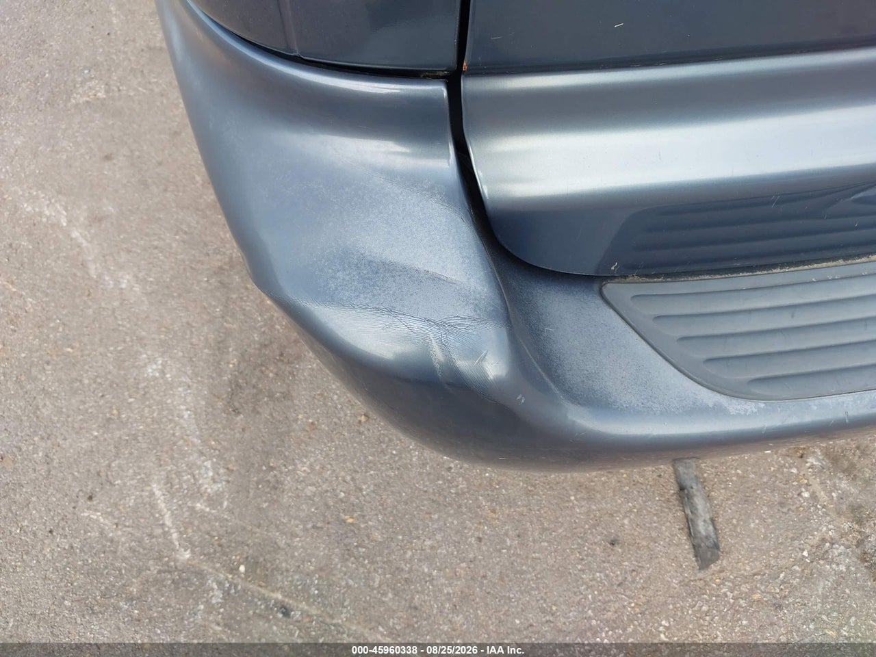2001 CHRYSLER TOWN &amp; COUNTRY LXI · 6/6