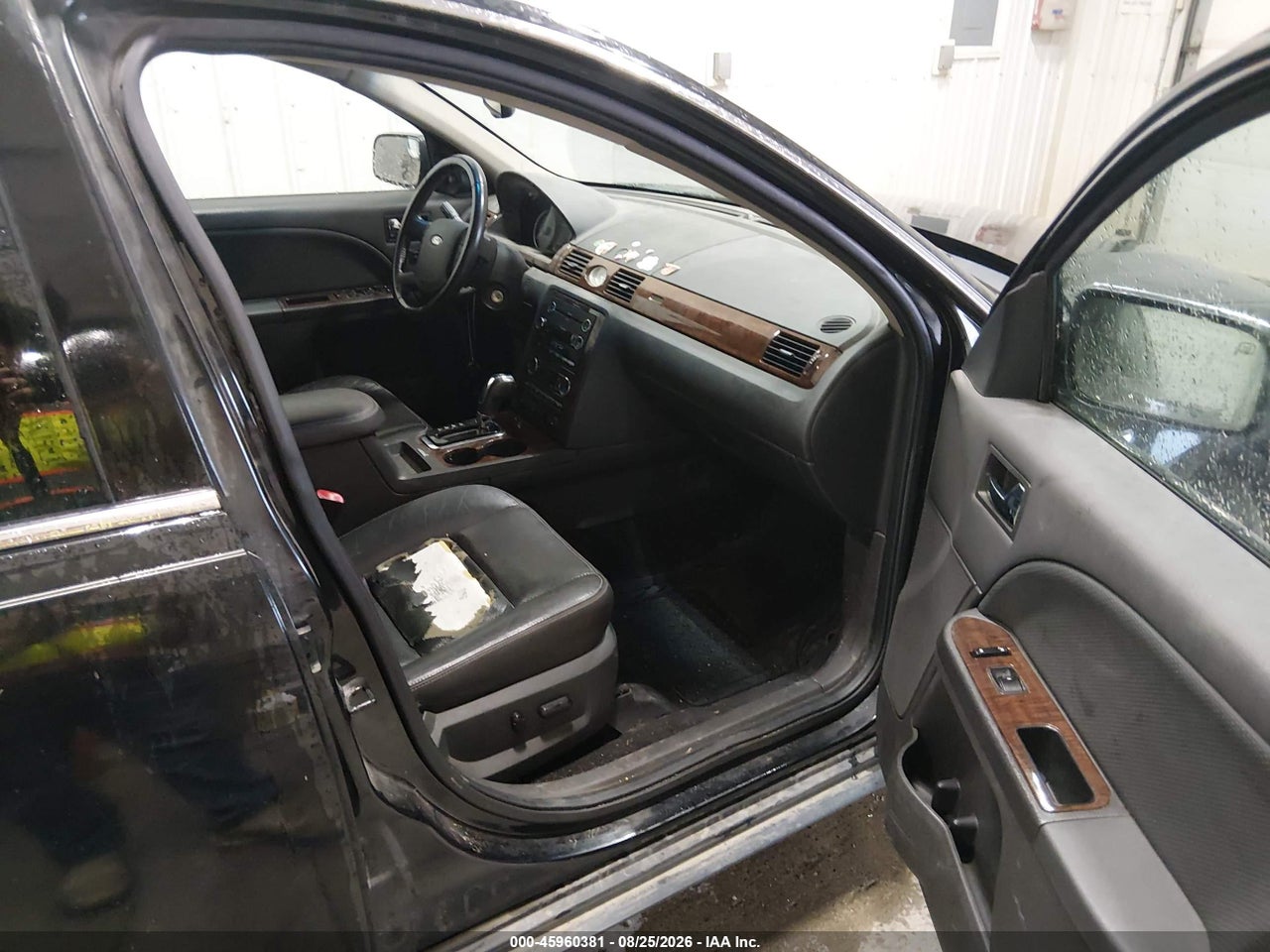 2009 FORD TAURUS LIMITED · 5/11
