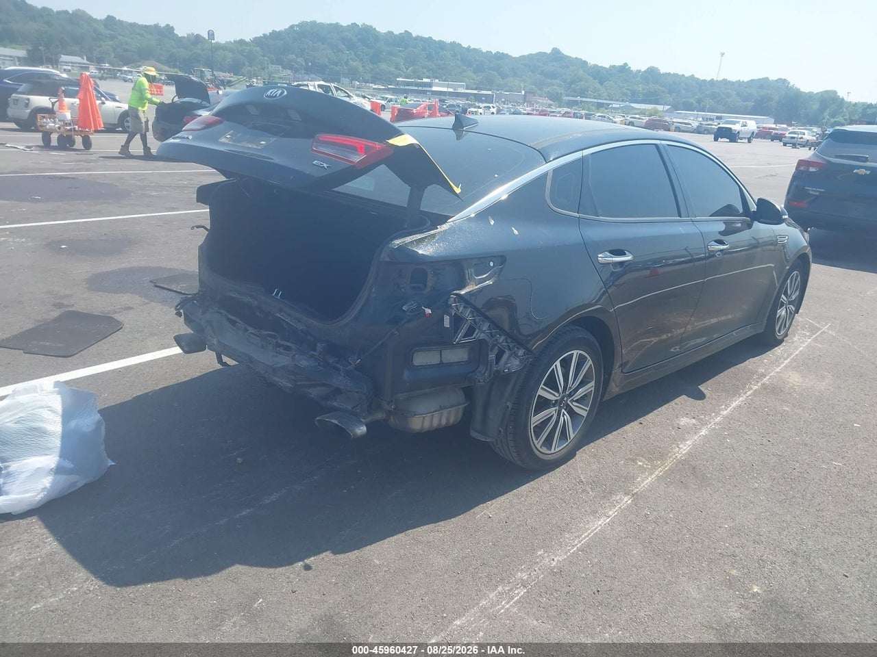 2020 KIA OPTIMA EX PREMIUM · 4/11