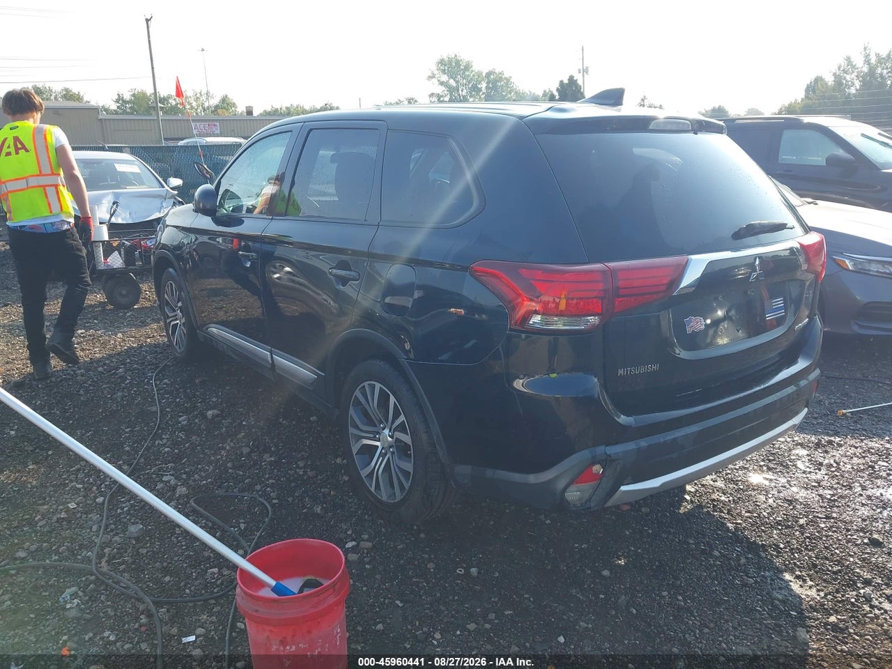 2017 MITSUBISHI OUTLANDER ES · 3/11
