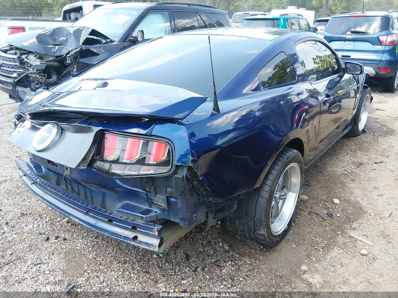2012 FORD MUSTANG GT PREMIUM · 4/11
