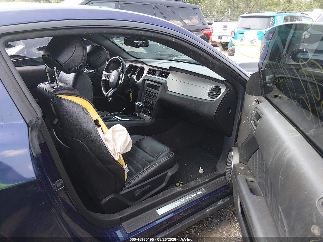 2012 FORD MUSTANG GT PREMIUM · 5/11