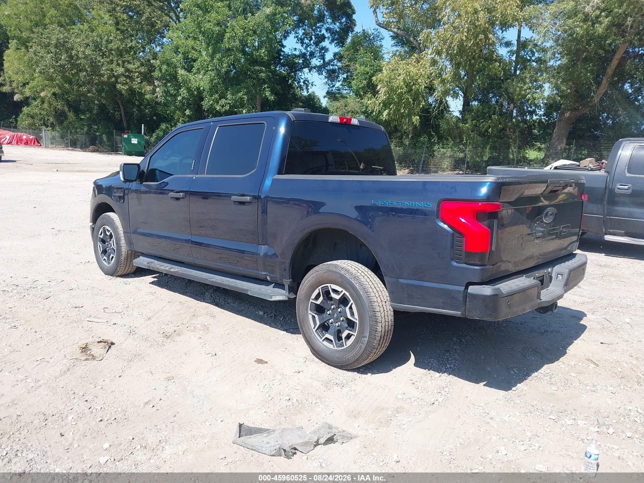 2023 FORD F-150 LIGHTNING XLT · 3/6
