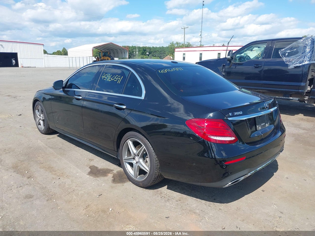 2017 MERCEDES-BENZ E 300 4MATIC · 3/11