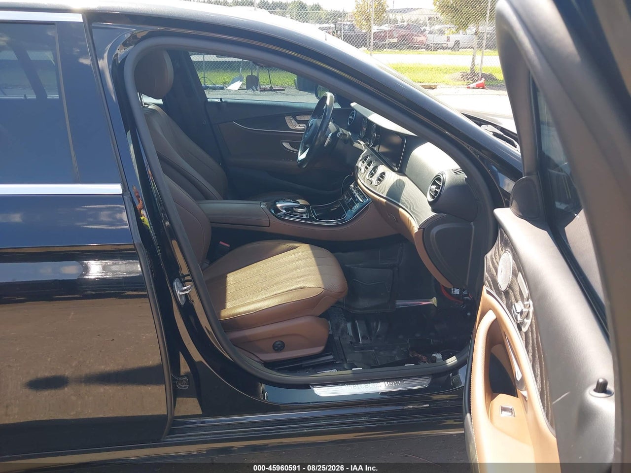 2017 MERCEDES-BENZ E 300 4MATIC · 5/11