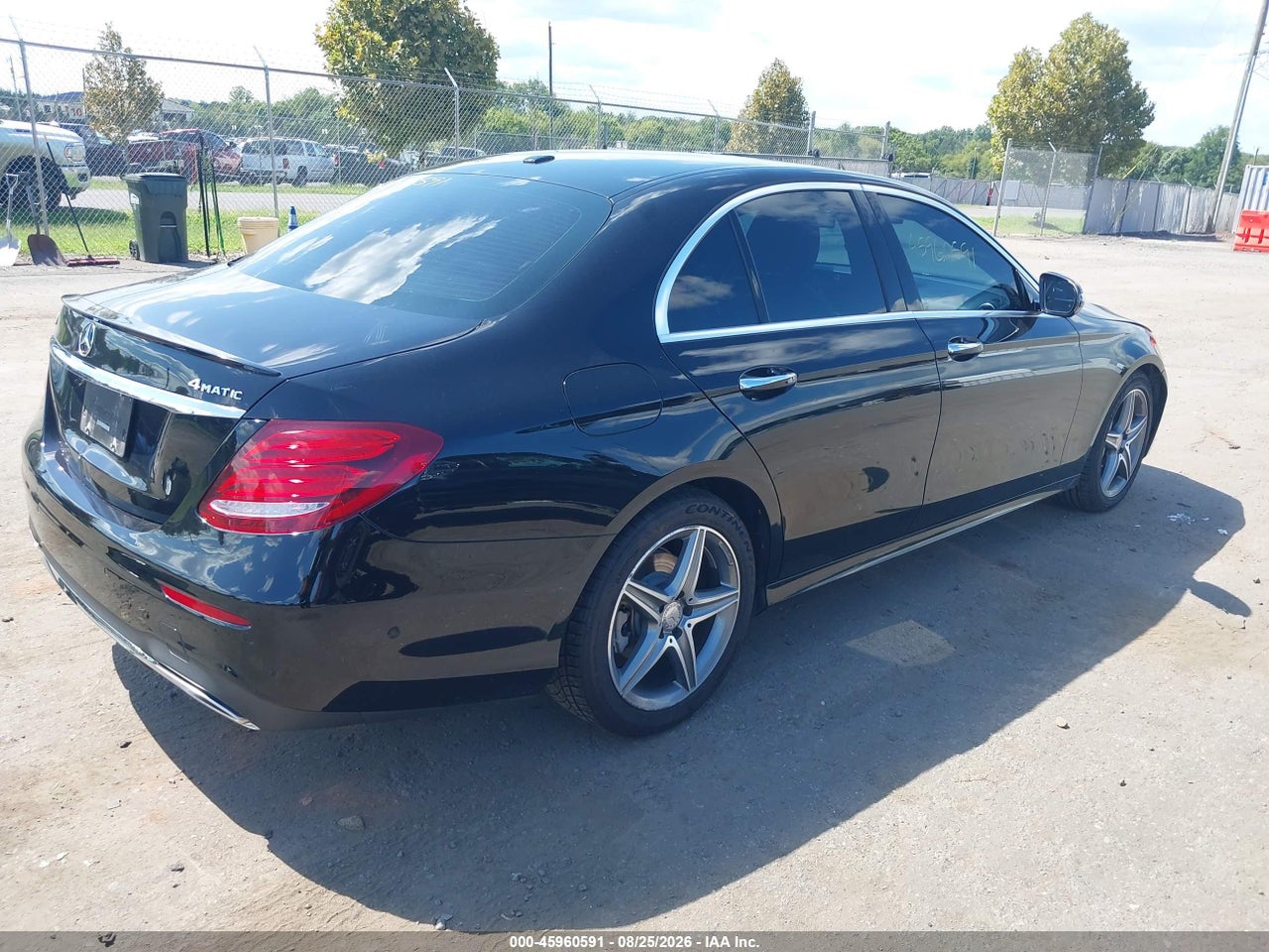 2017 MERCEDES-BENZ E 300 4MATIC · 4/11