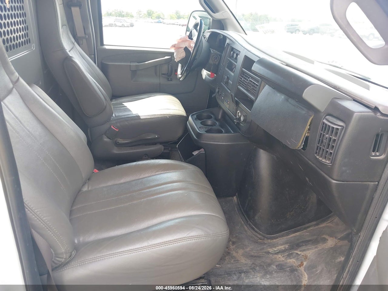 2023 CHEVROLET EXPRESS CARGO RWD 2500 REGULAR WHEELBASE WT · 5/11