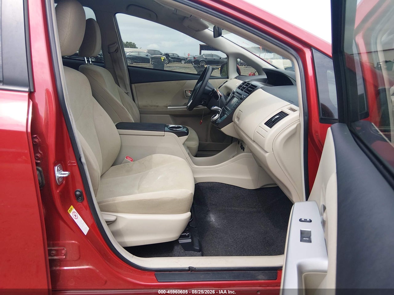 2014 TOYOTA PRIUS V THREE · 5/11