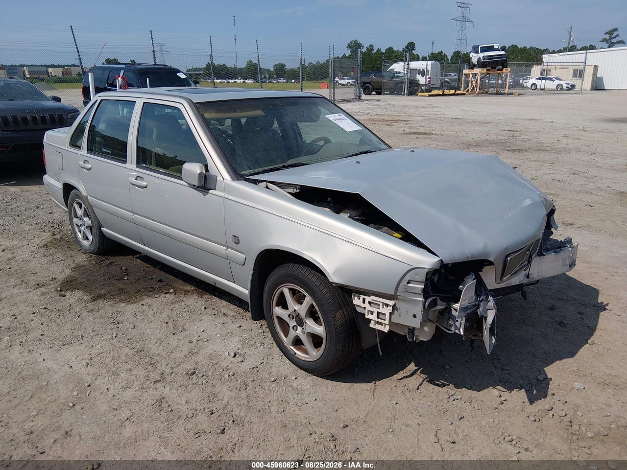 YV1LS61J7Y2****** · 2000 VOLVO S70 SE