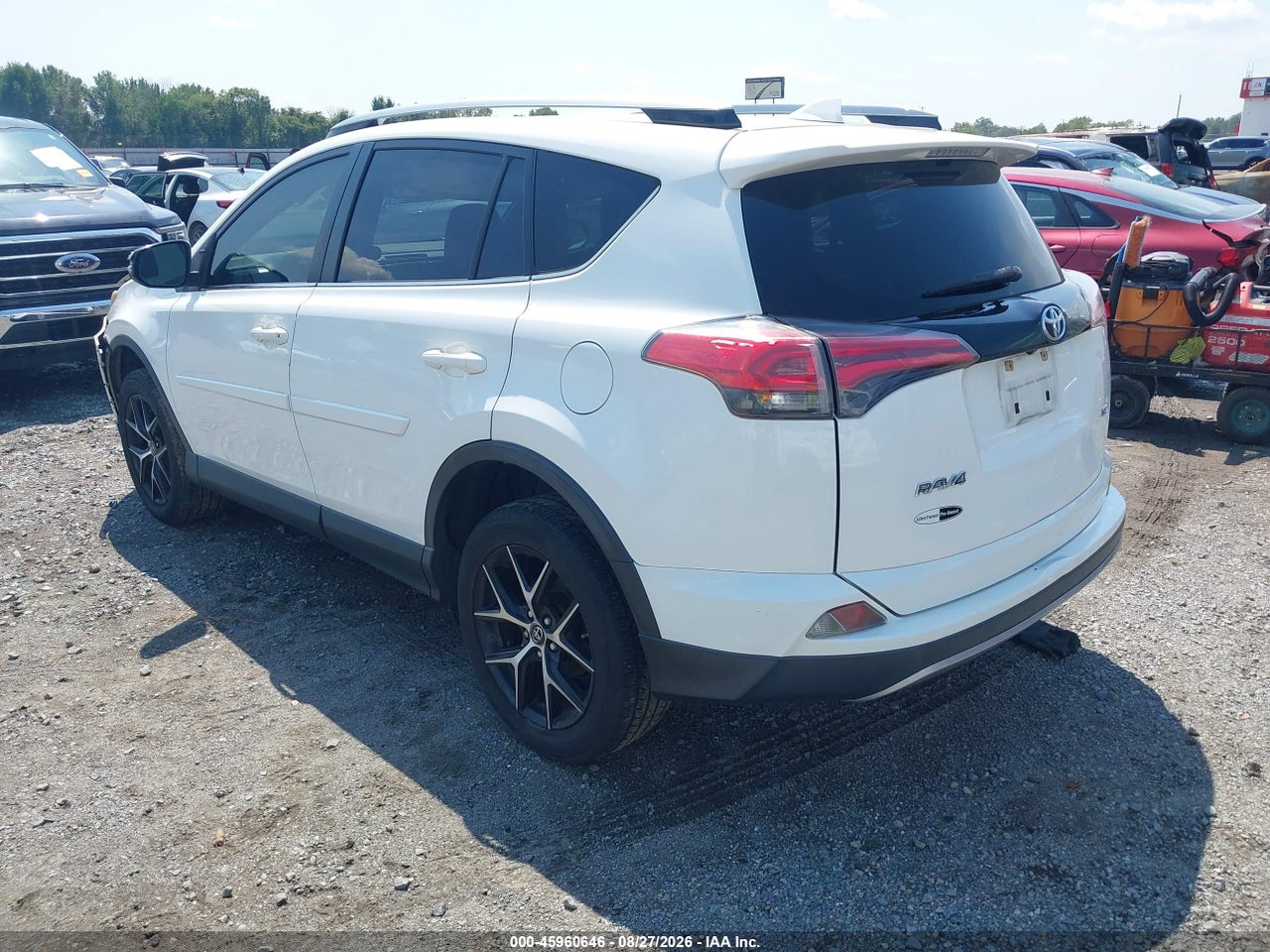 2018 TOYOTA RAV4 SE · 3/11
