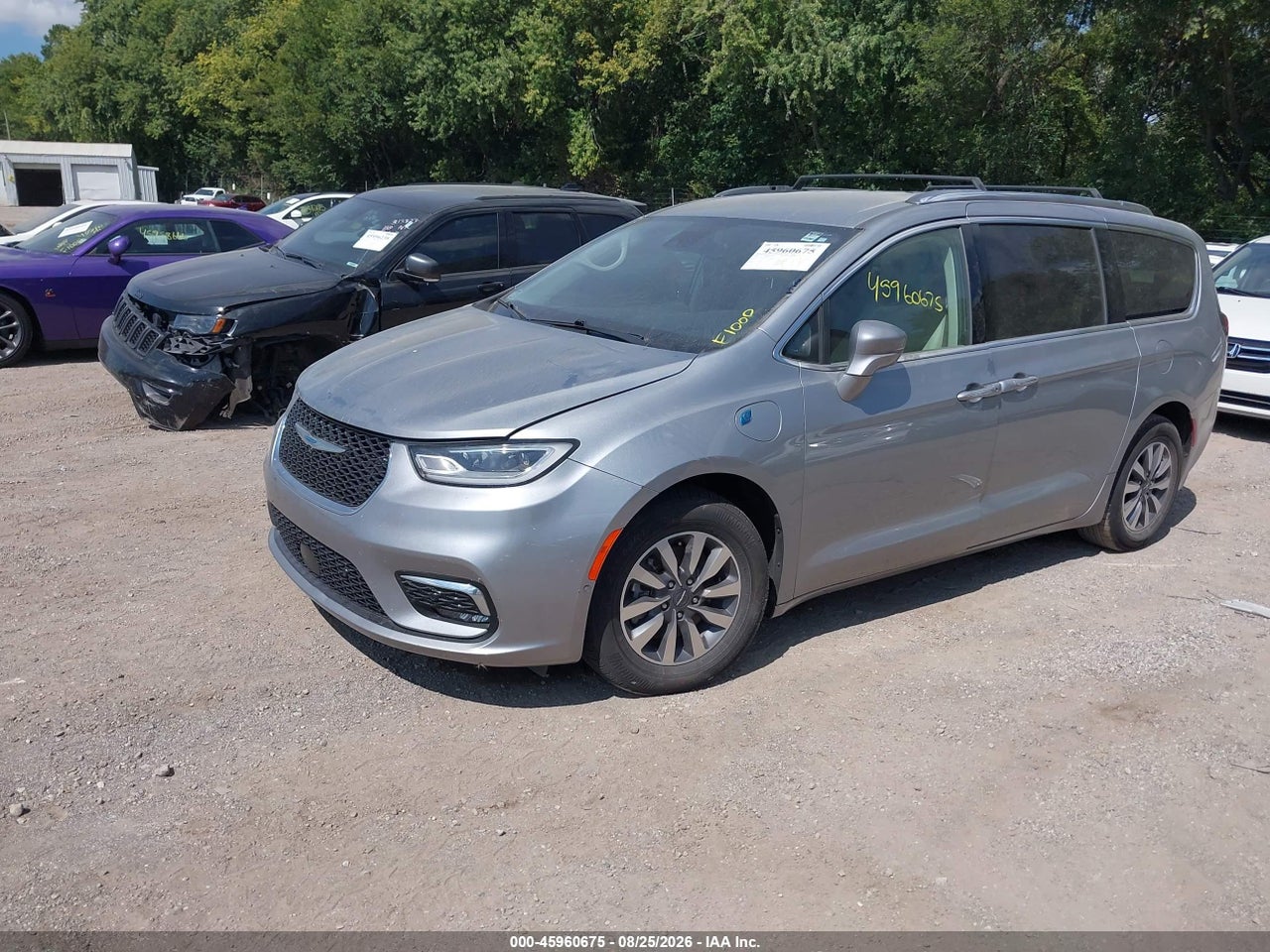 2021 CHRYSLER PACIFICA HYBRID TOURING L · 2/11