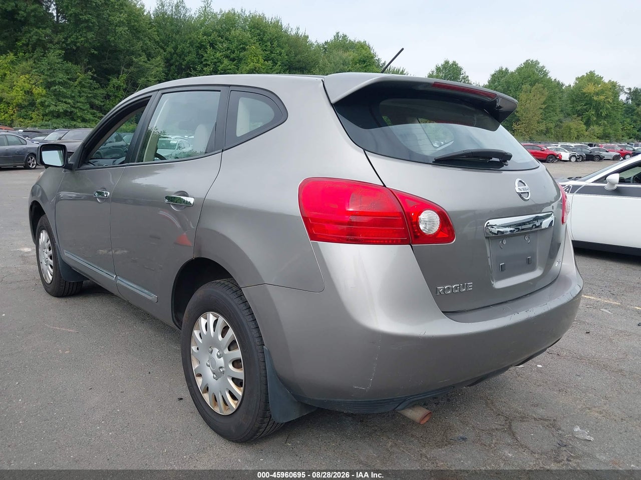 2011 NISSAN ROGUE S · 3/11