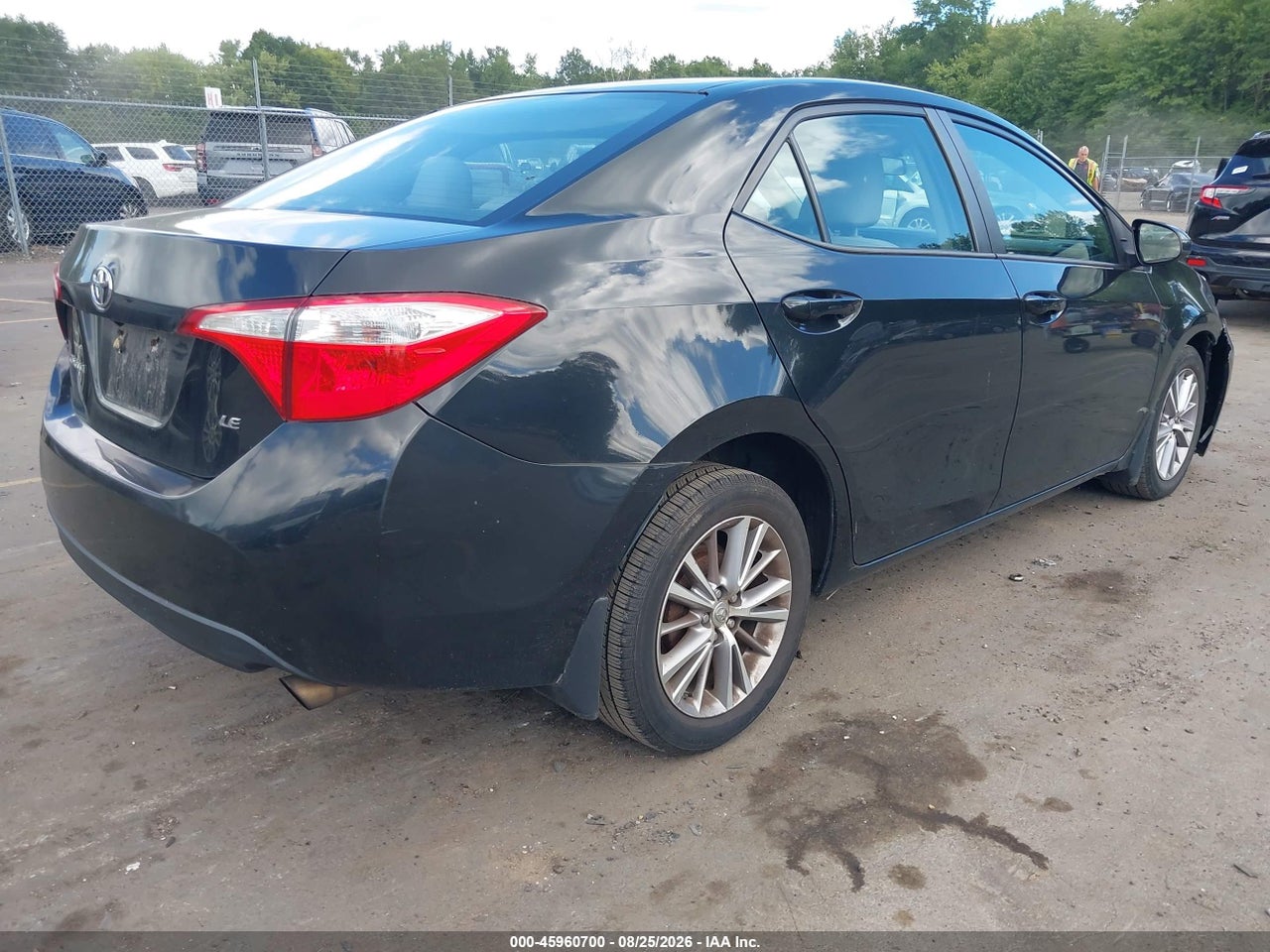 2015 TOYOTA COROLLA LE PLUS · 4/11