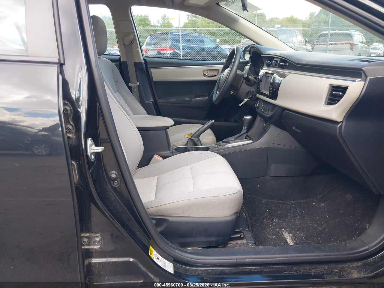 2015 TOYOTA COROLLA LE PLUS · 5/11