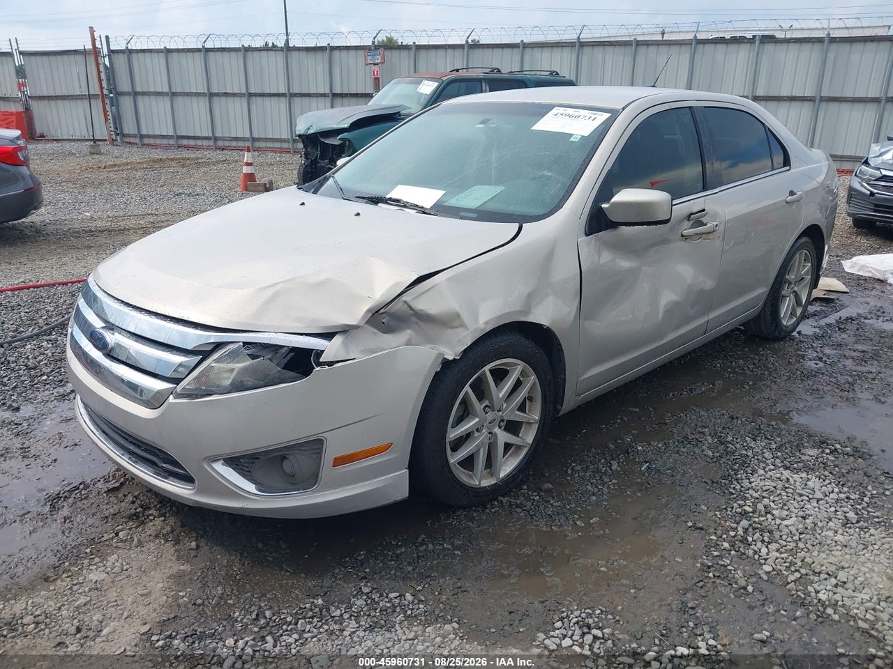 2010 FORD FUSION SEL · 2/11