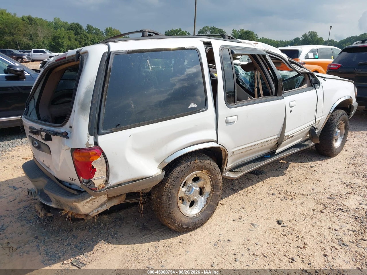 2001 FORD EXPLORER XLT · 4/11