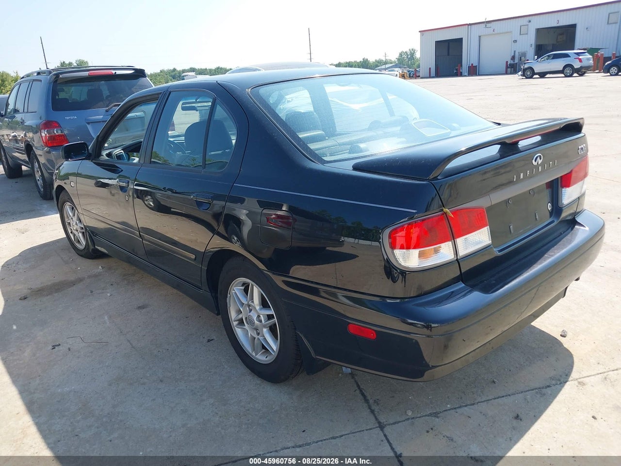 2002 INFINITI G20 LUXURY · 3/11