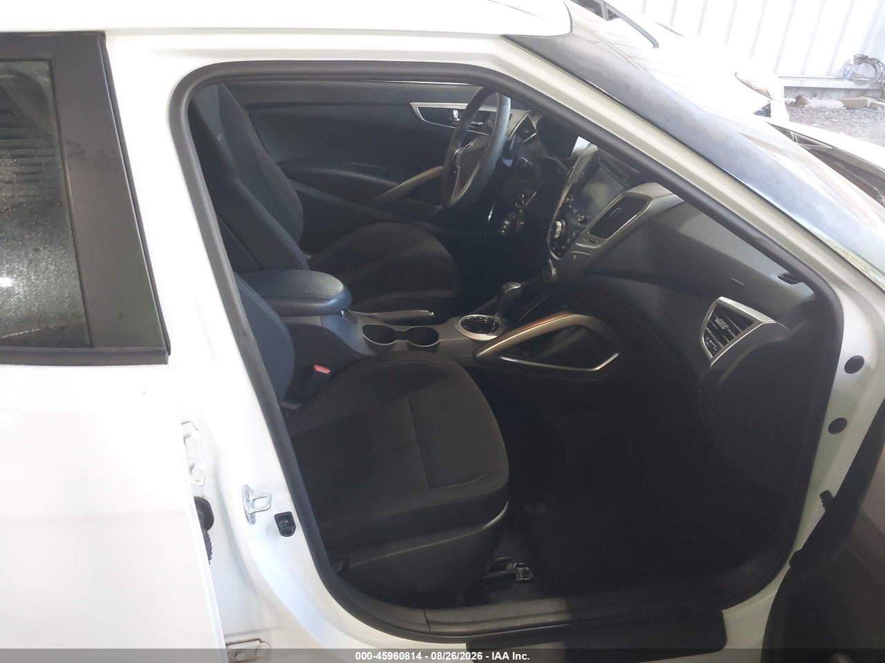 2016 HYUNDAI VELOSTER · 5/11
