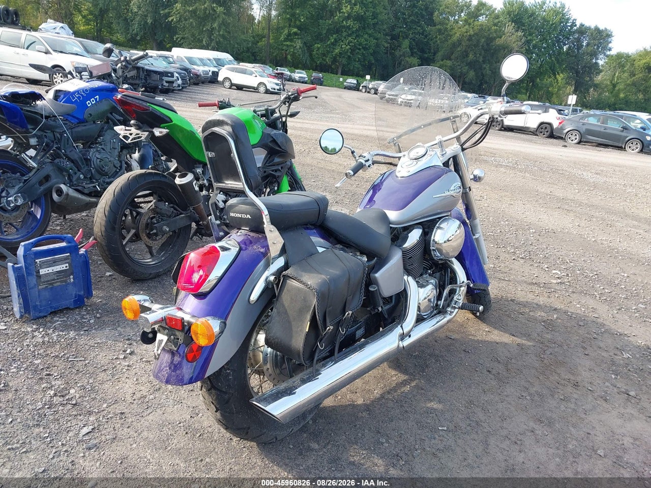 2002 HONDA VT750 CDC · 4/11