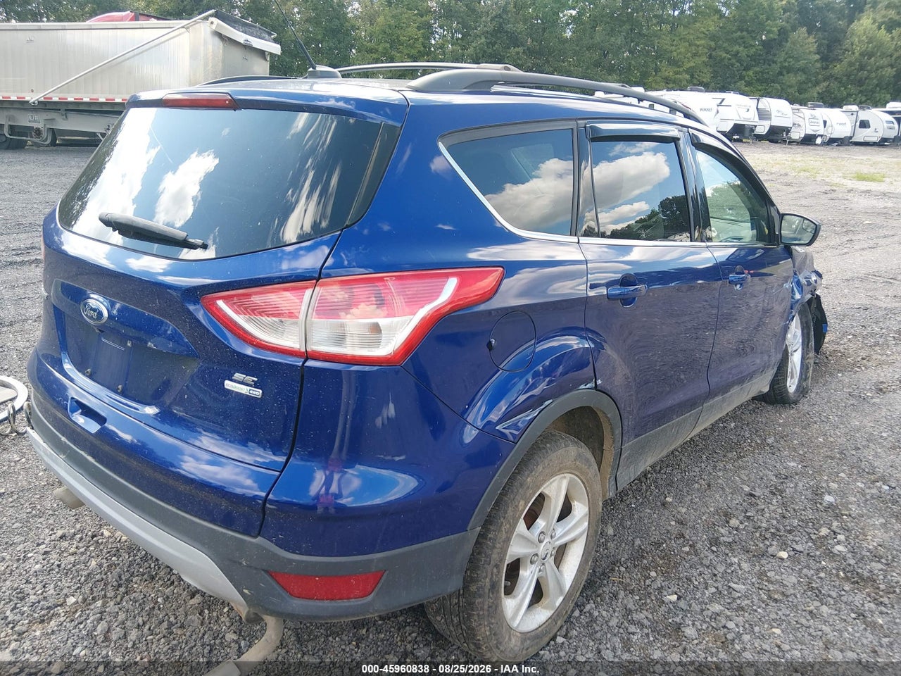 2016 FORD ESCAPE SE · 4/11