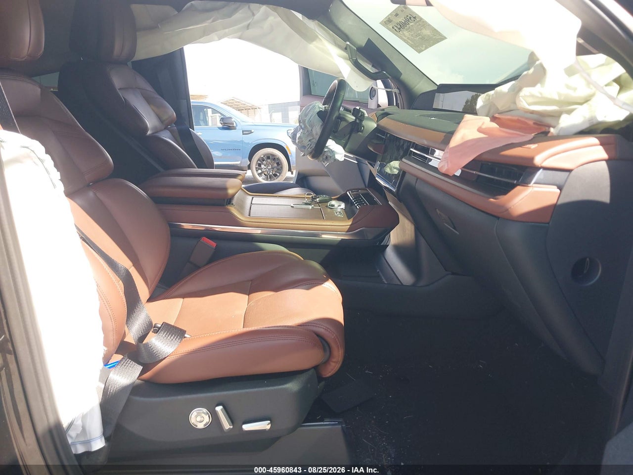 2026 LINCOLN NAVIGATOR RESERVE L · 5/11