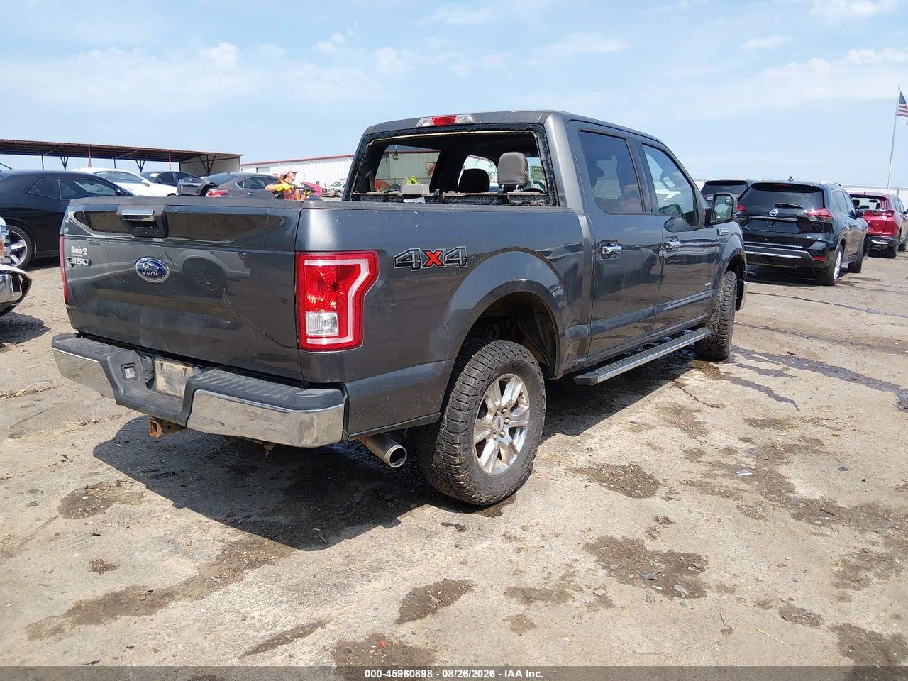 2015 FORD F-150 XLT · 4/11