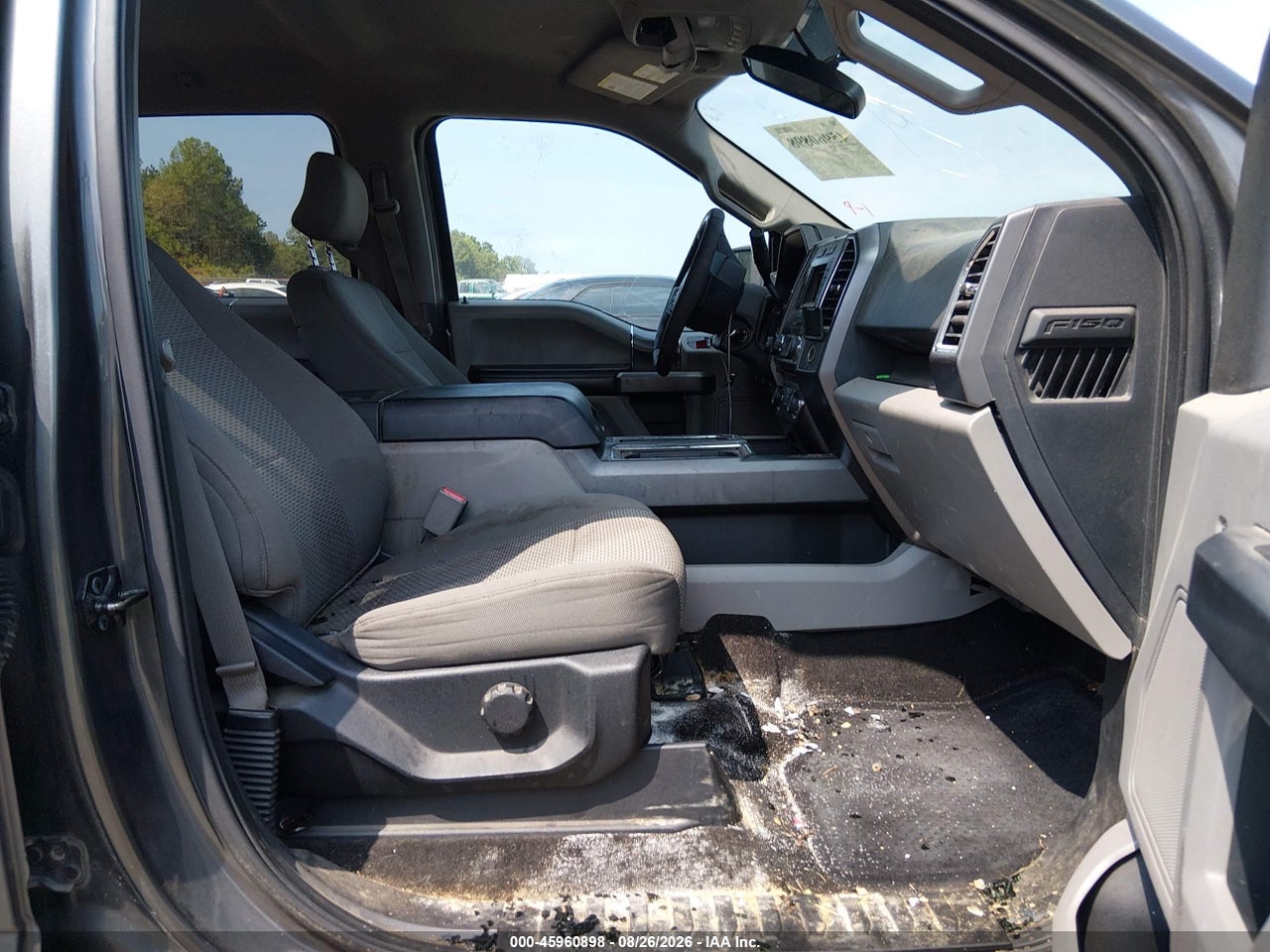 2015 FORD F-150 XLT · 5/11