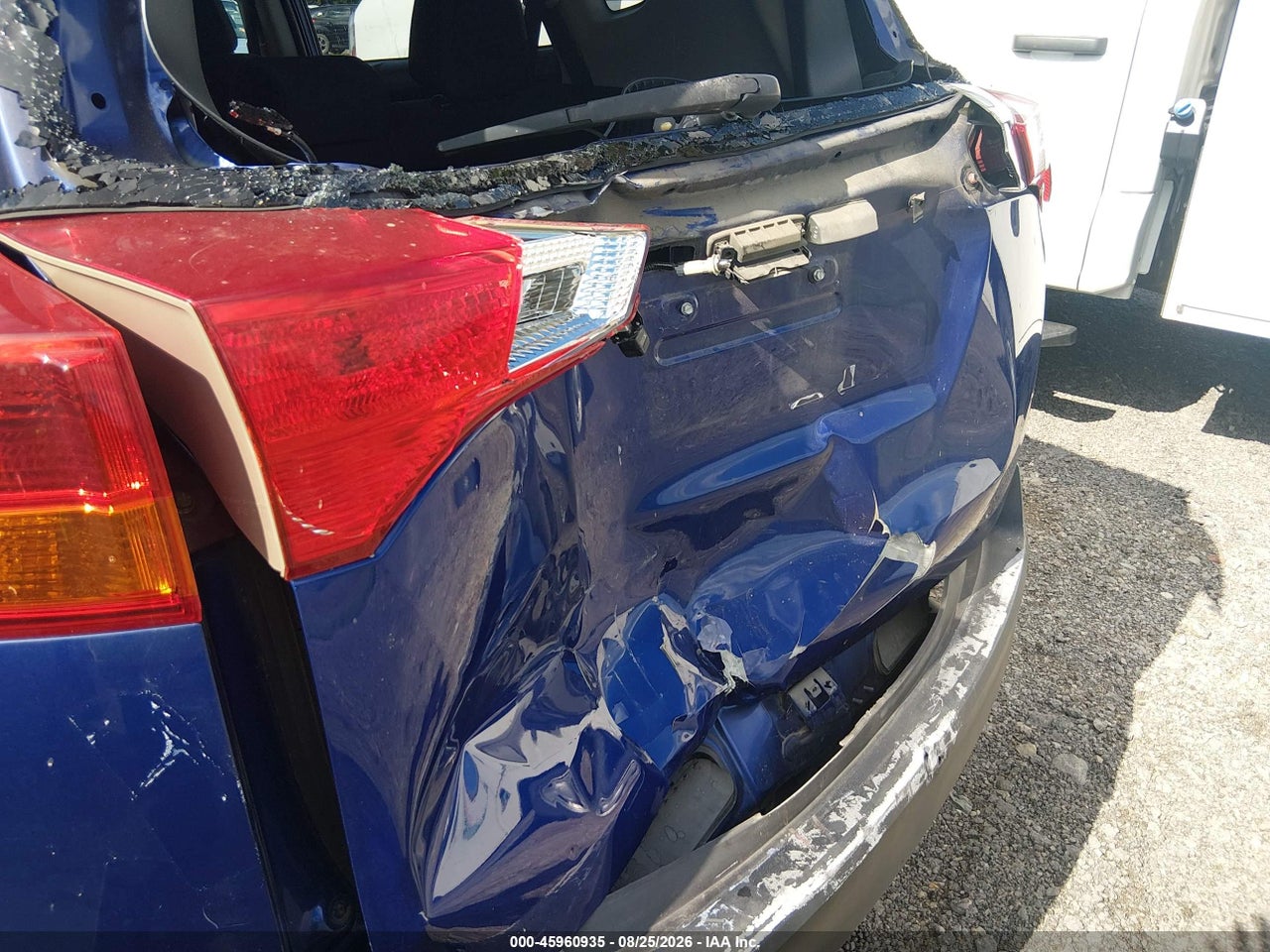 2014 TOYOTA RAV4 LE · 6/11
