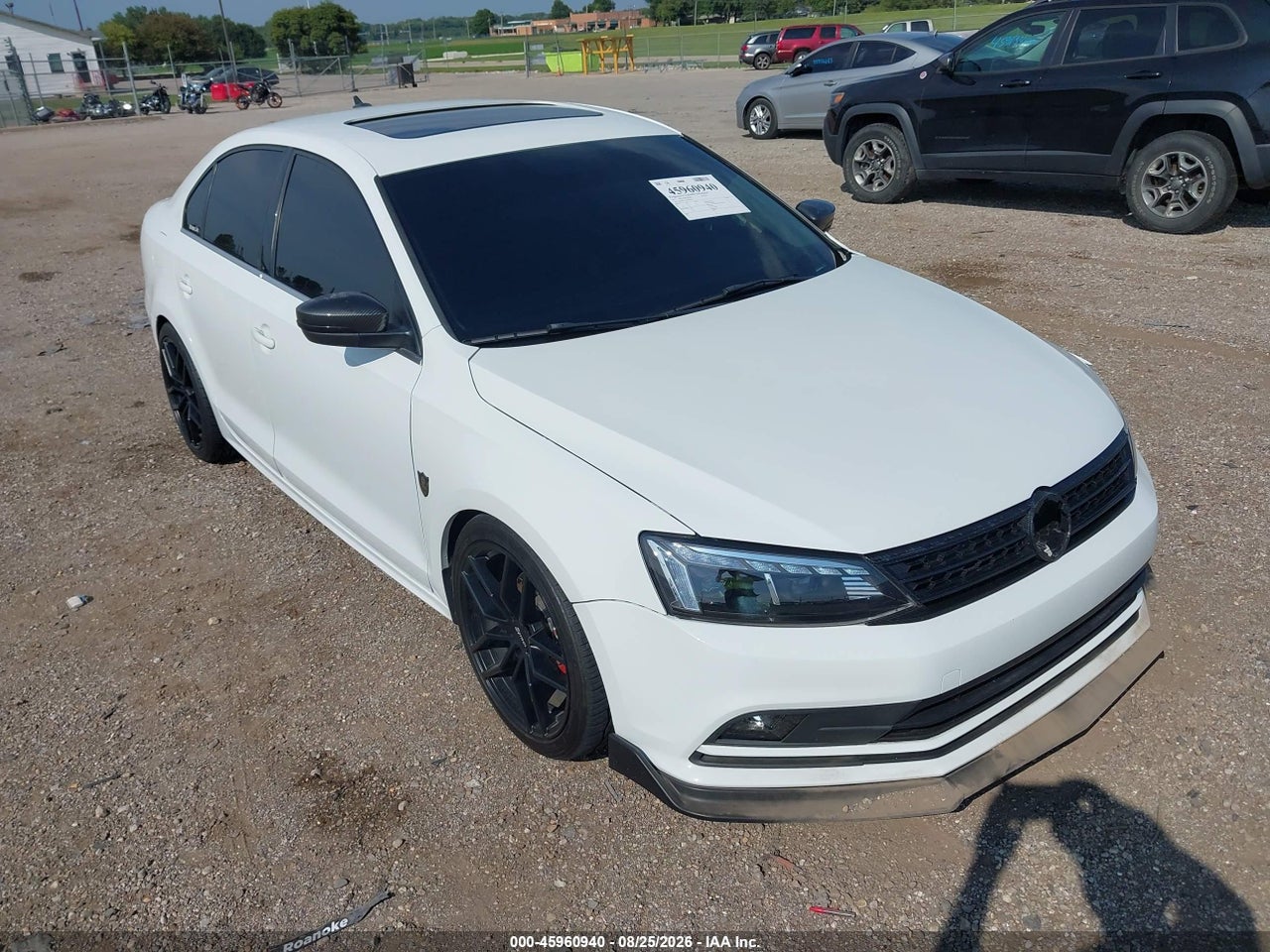 3VWDB7AJ9HM****** · 2017 VOLKSWAGEN JETTA 1.4T SE