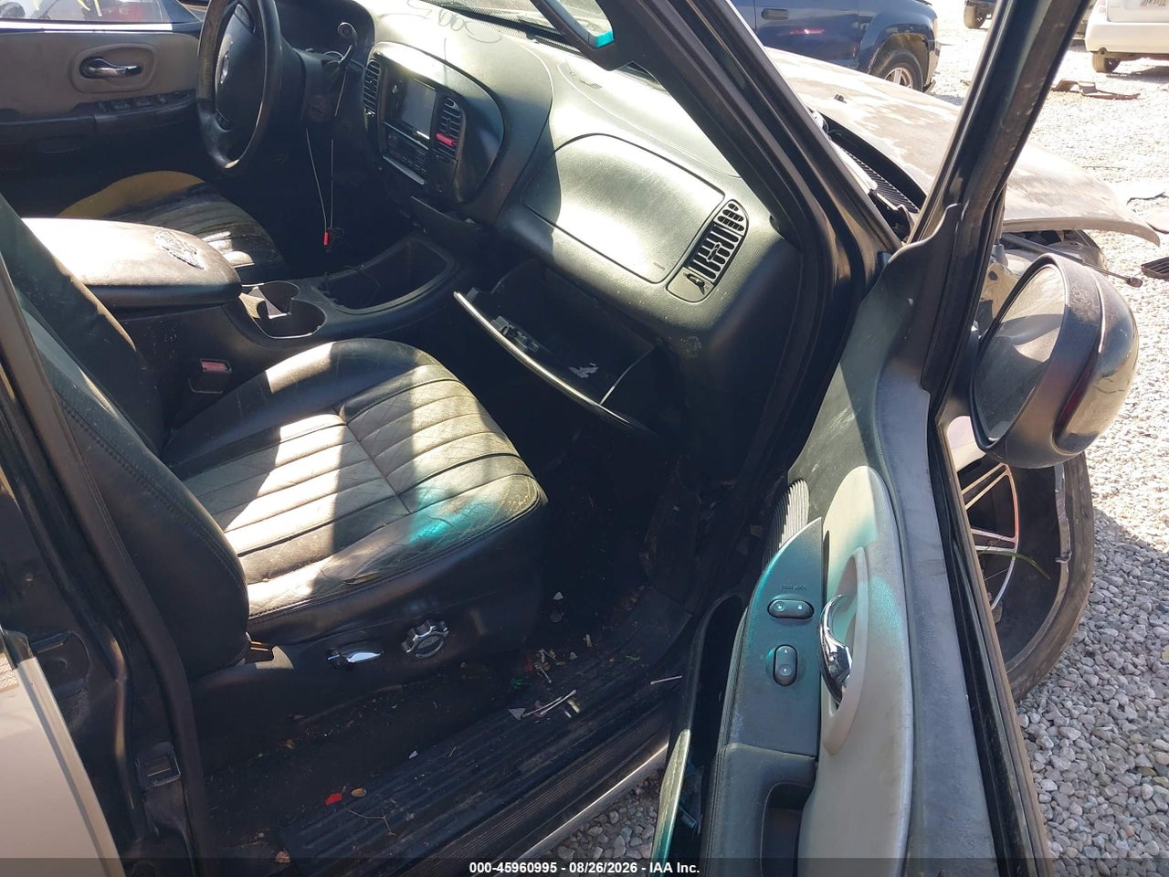 2003 FORD F-150 LARIAT · 5/11