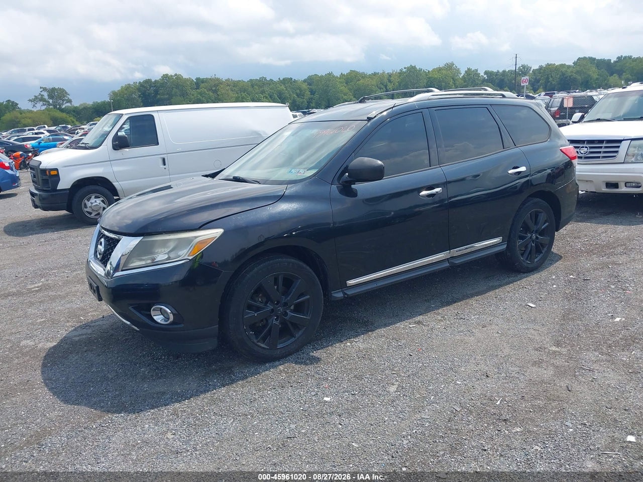 2013 NISSAN PATHFINDER PLATINUM · 2/11