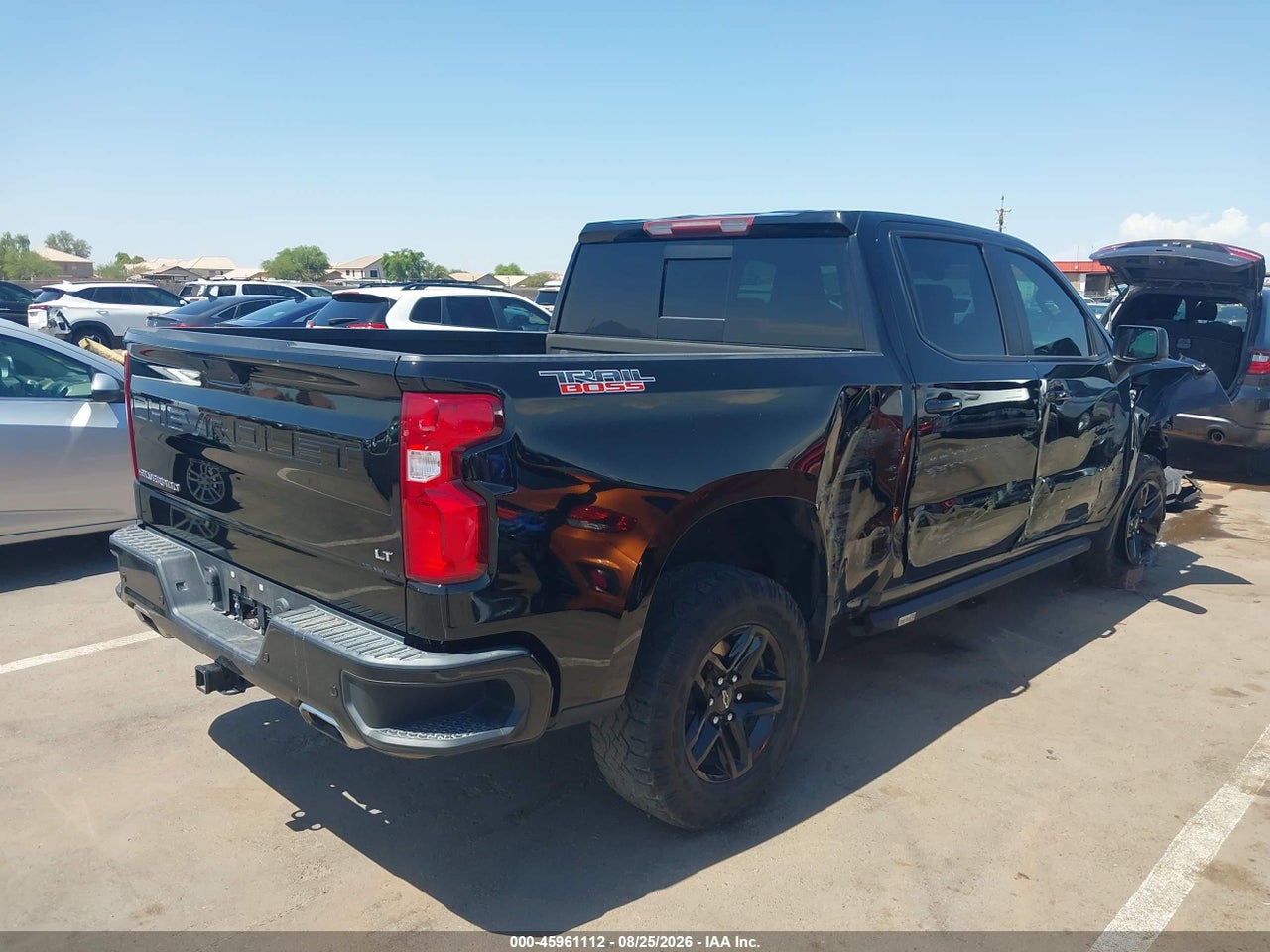 2021 CHEVROLET SILVERADO 1500 4WD  SHORT BED LT TRAIL BOSS · 4/11