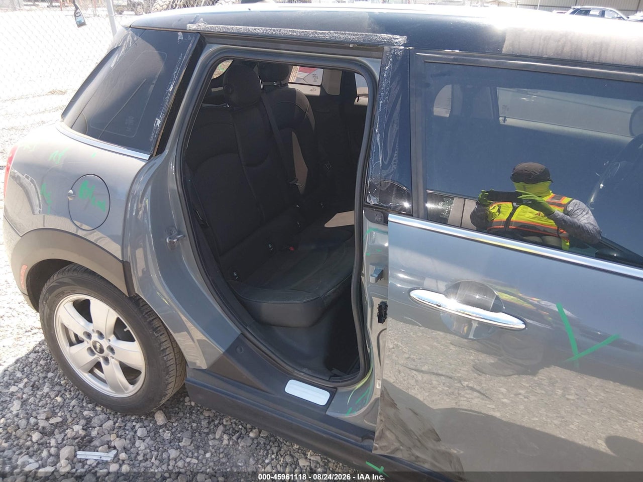 2015 MINI HARDTOP COOPER · 6/11