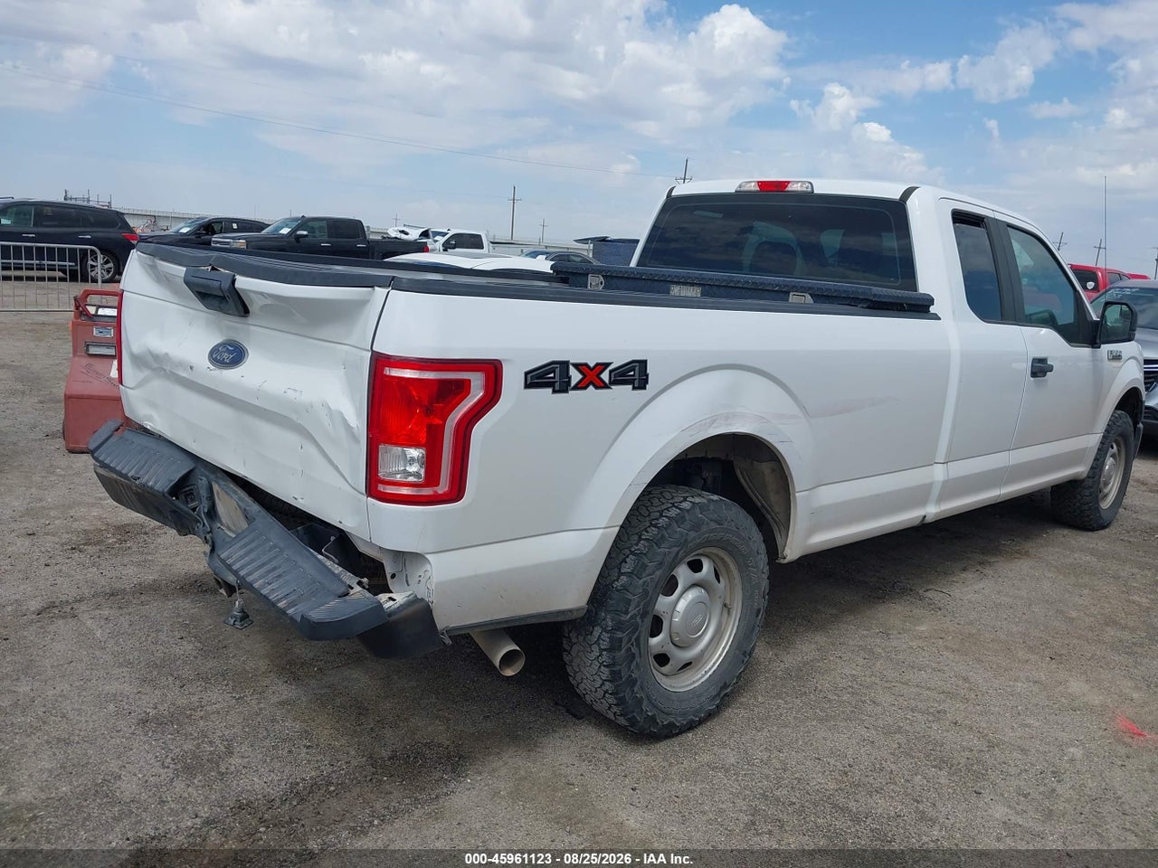 2017 FORD F-150 XL · 4/11