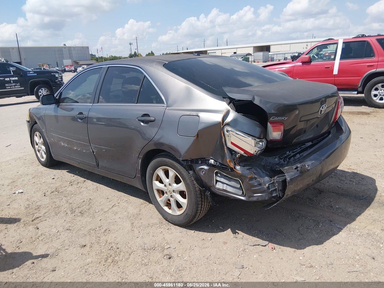 2011 TOYOTA CAMRY LE · 3/11