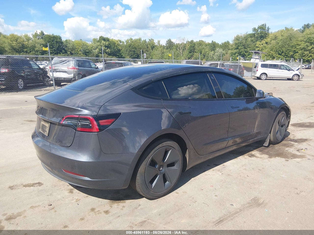 2023 TESLA MODEL 3 REAR-WHEEL DRIVE · 4/10
