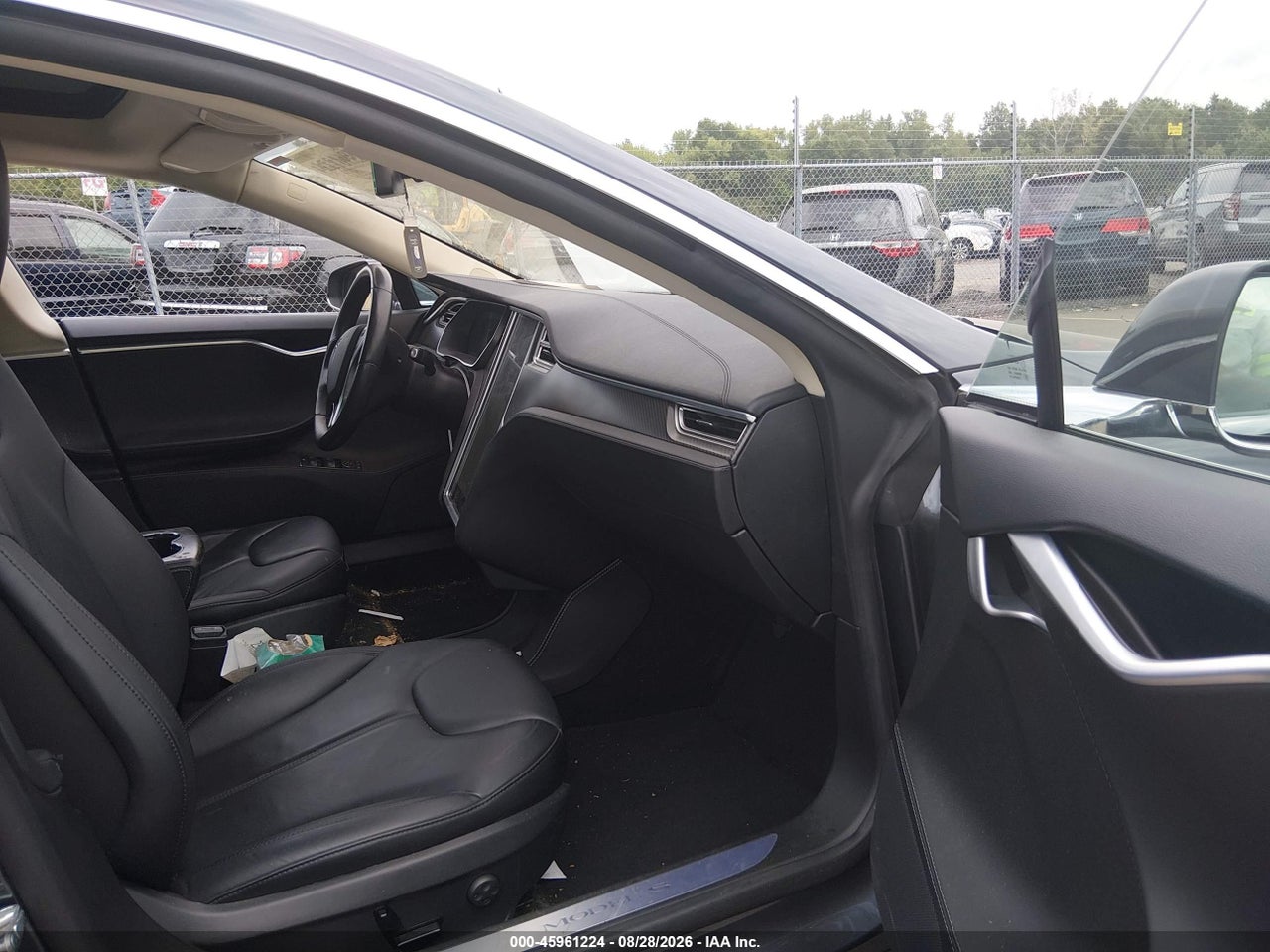 2015 TESLA MODEL S 70D/85D/P85D · 5/11