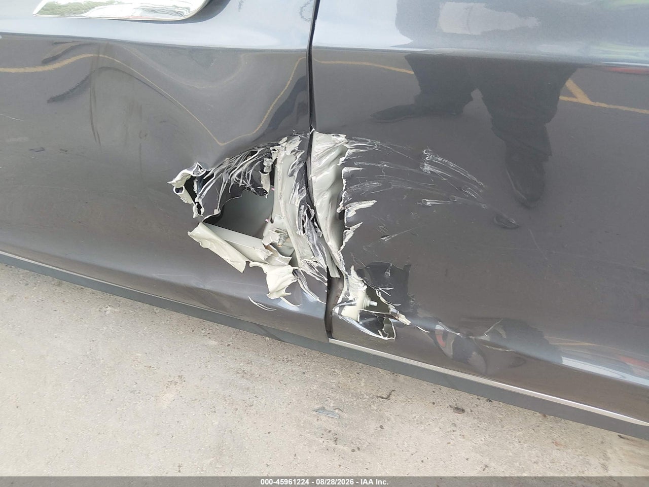2015 TESLA MODEL S 70D/85D/P85D · 6/11